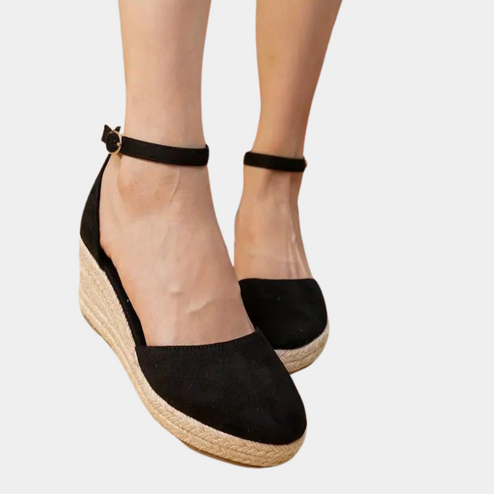 Stilla | Elegante Og Komfortable Kvindelige Kliner Til En Fejlfri Påklædning!