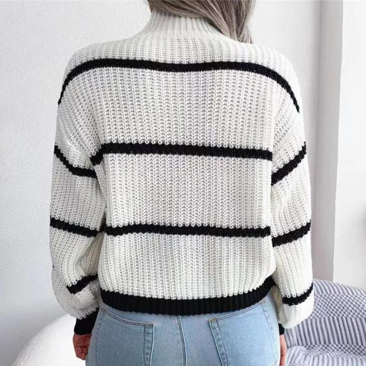 Stilla | Trendy Ståkravepullover Af Blødt Materiale Til Kvinder