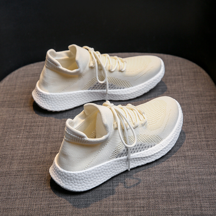 Stilla | Sneakers Elegance Og Komfort Til Et Sofistikeret Kvindeligt Udseende