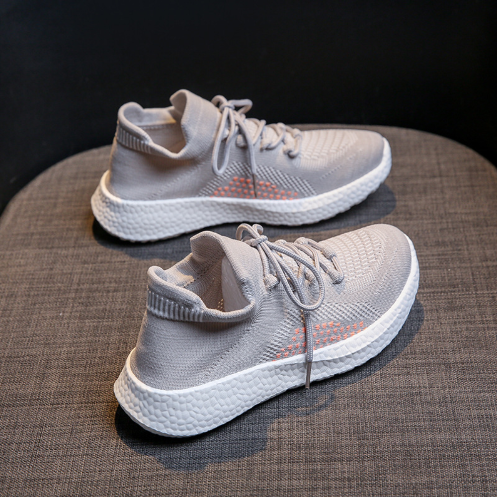 Stilla | Sneakers Elegance Og Komfort Til Et Sofistikeret Kvindeligt Udseende