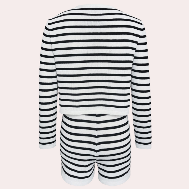 Stilla | 2 stk. Stilfuldt stribede outfit til elegant elegance