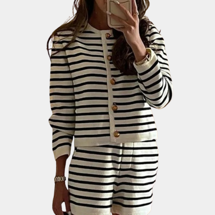 Stilla | 2 stk. Stilfuldt stribede outfit til elegant elegance