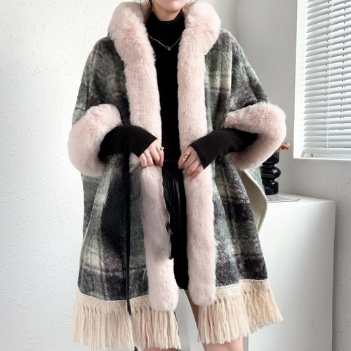 Stilla | Minimalistisk kjole med trendy detaljer