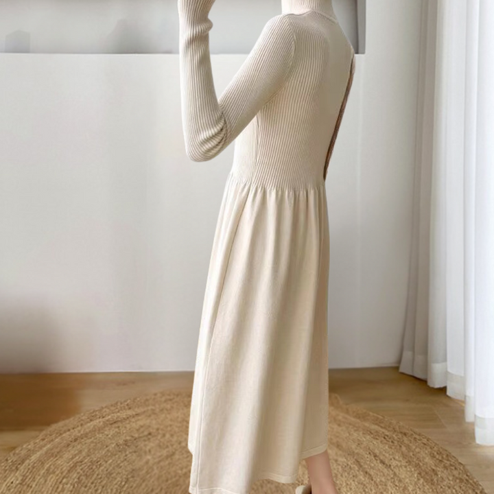 Stilla | Elegant Damenkjole Med Rullekrave