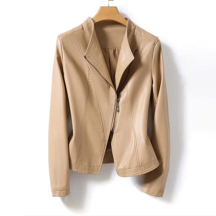 Stilla | Slim-fit- og elegant jakke til damer