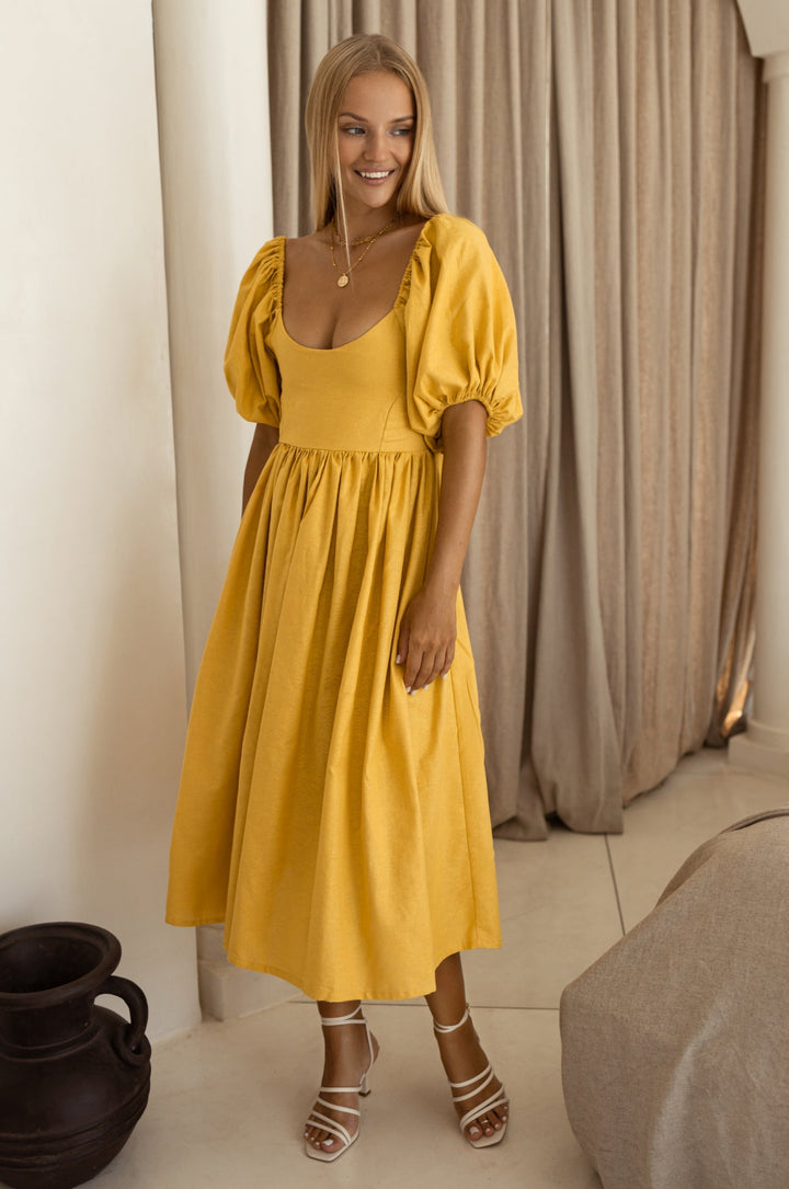 Stilla | Elegante Midikjole Med Puffærmer