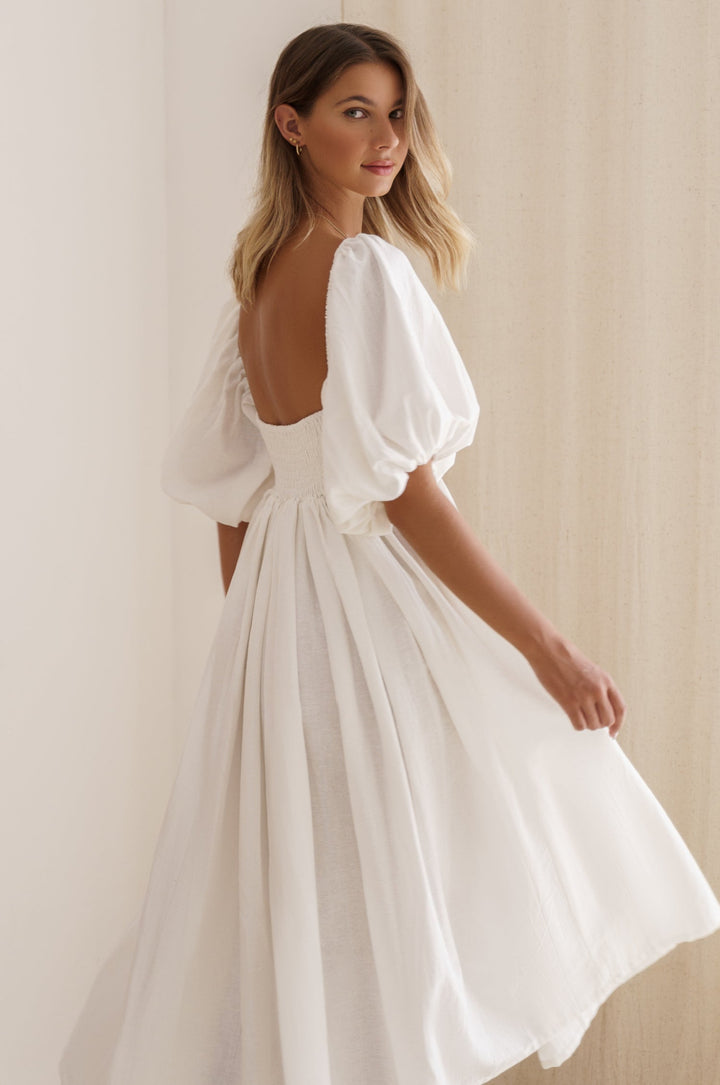 Stilla | Elegante Midikjole Med Puffærmer