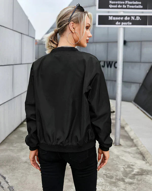Stilla | Alsidig Jakke til Smarte Outfits