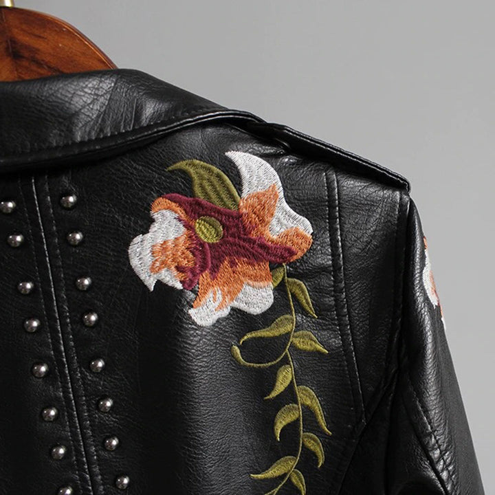 Stilla | Elegant Damesjakke Med Sødt Blomsterprint