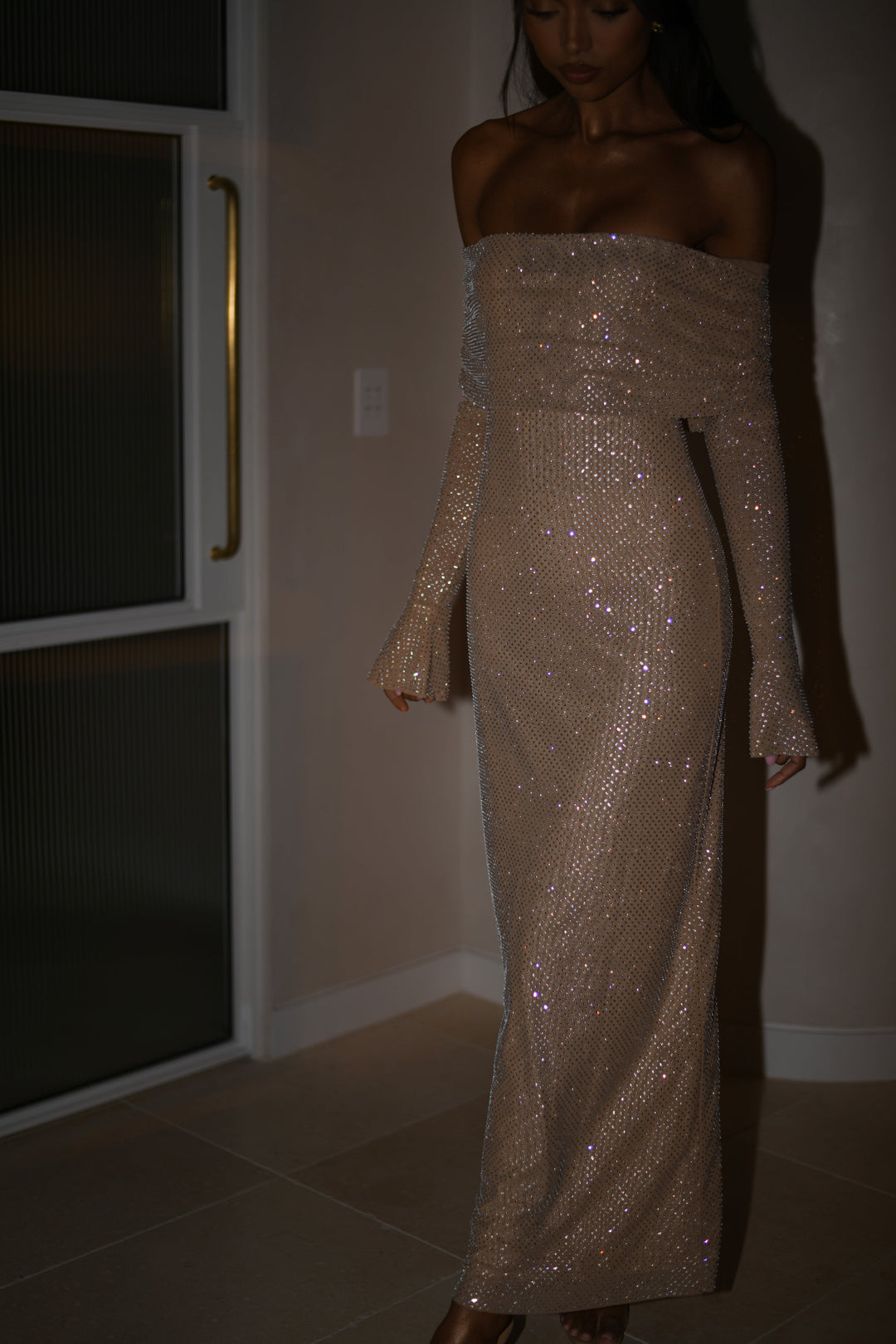 Stilla | Off Shoulder Maxikjole Med Strass