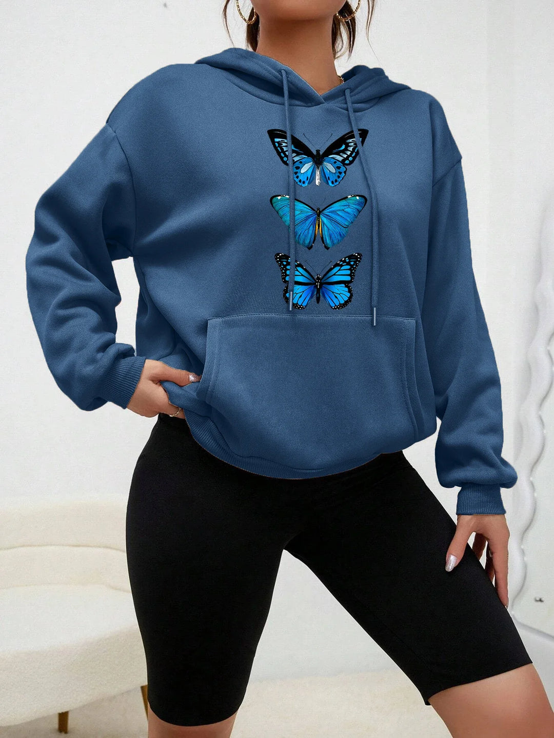 Stilla | Hoodie med Sommerfugledesign