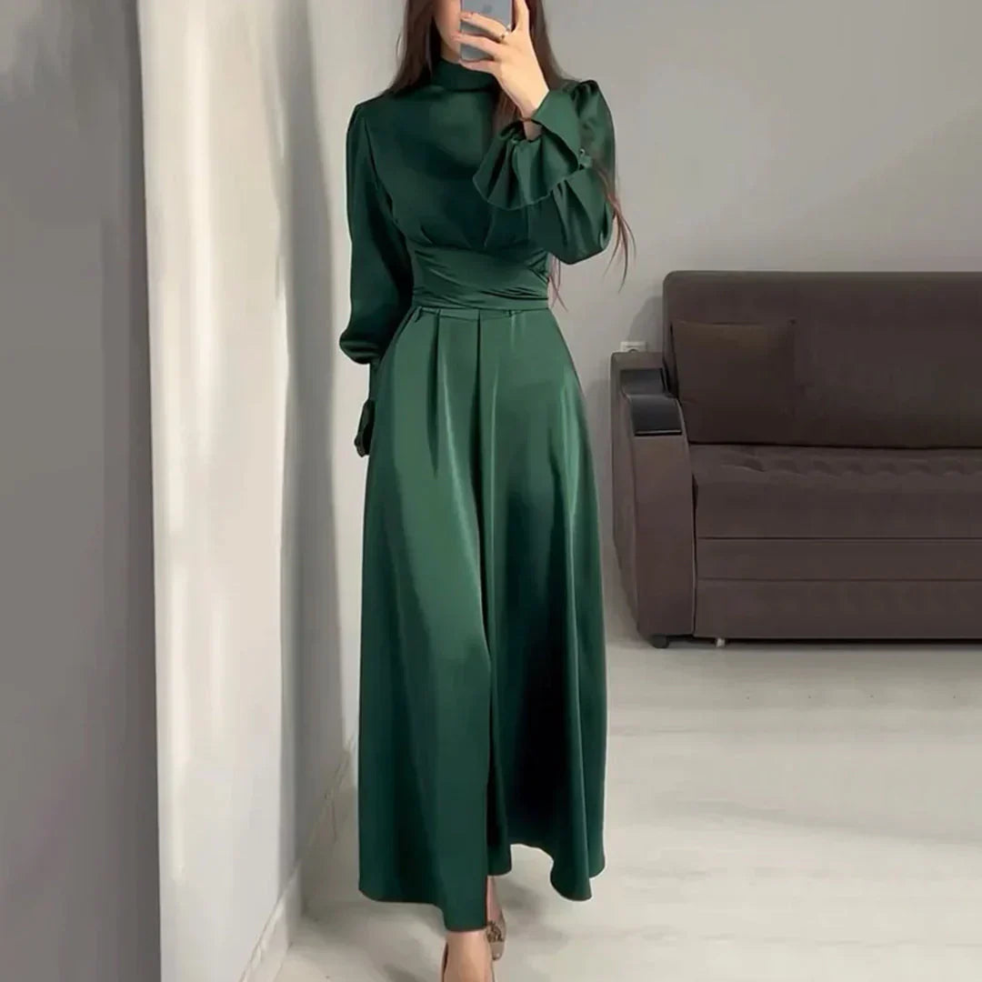 Stilla | Elegant Chic Kjole
