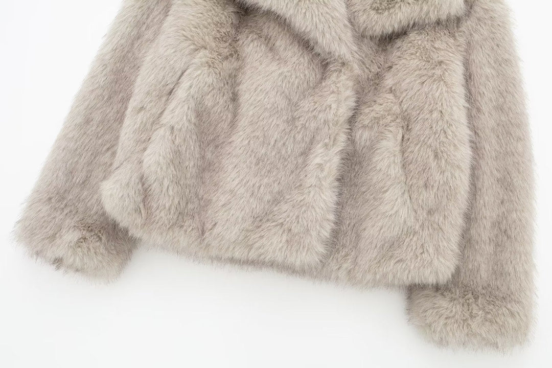 Stilla | Elegant Jakke Af F Faux Fur