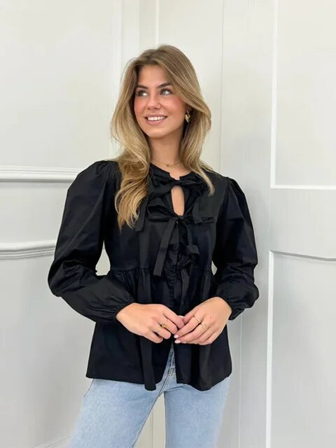 Stilla | Bluse med knudedetalje