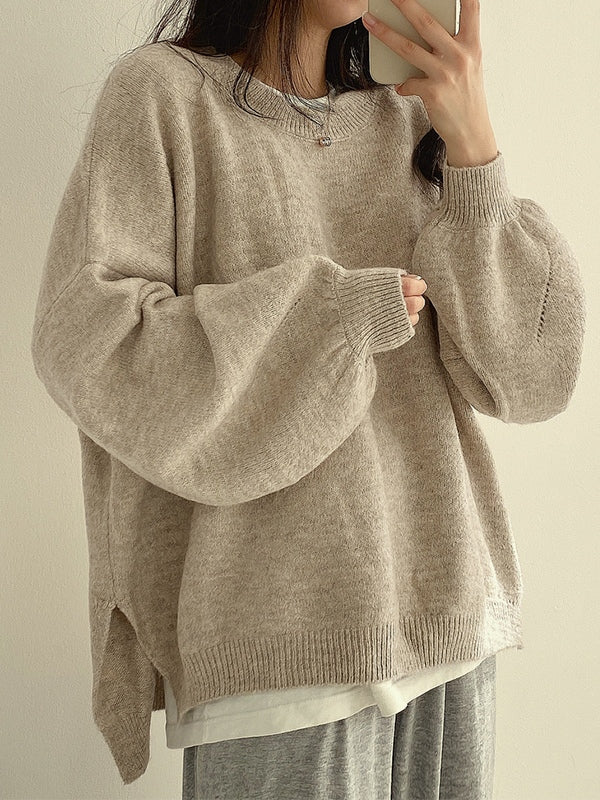 Stilla | Ensfarvet Oversized Sweater med Slidsåbning