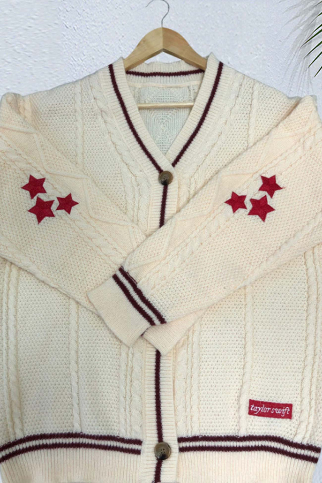 Stilla | Strikjakke Med Femtaktsbroderi