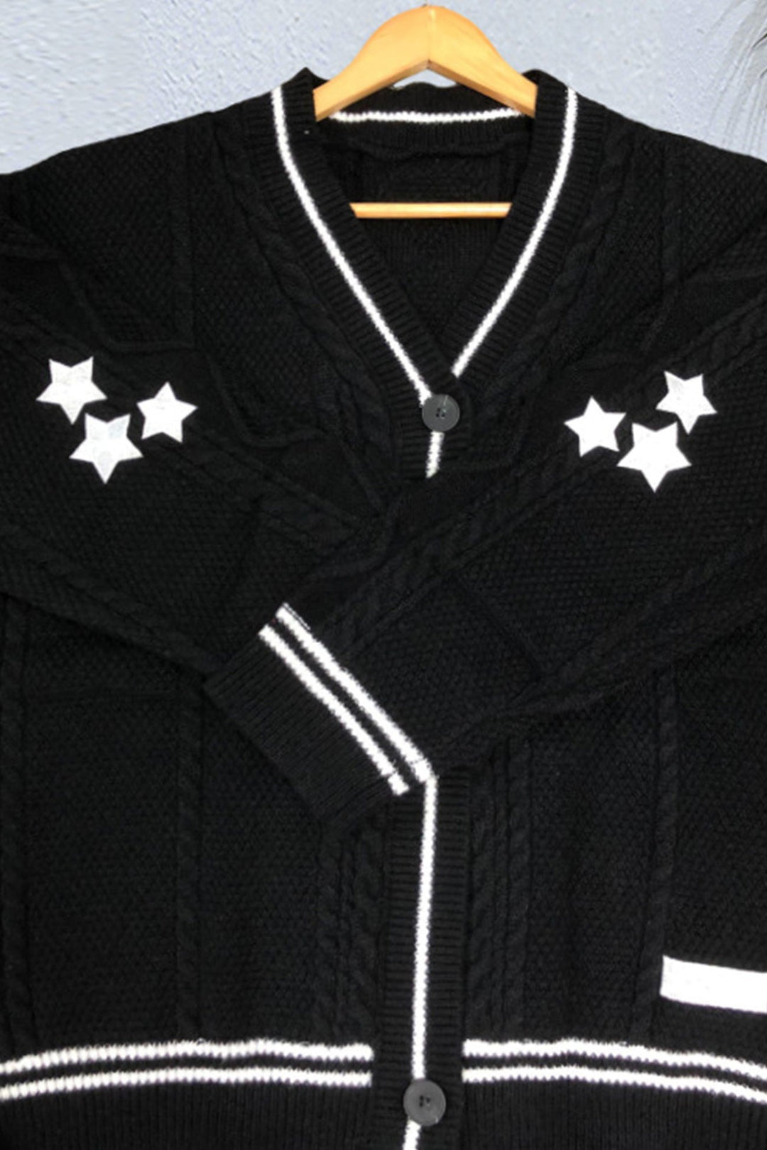 Stilla | Strikjakke Med Femtaktsbroderi