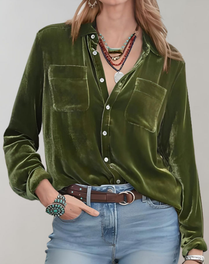 Stilla | Langærmet Polo, Dyb V-udskæring og To brystlommer