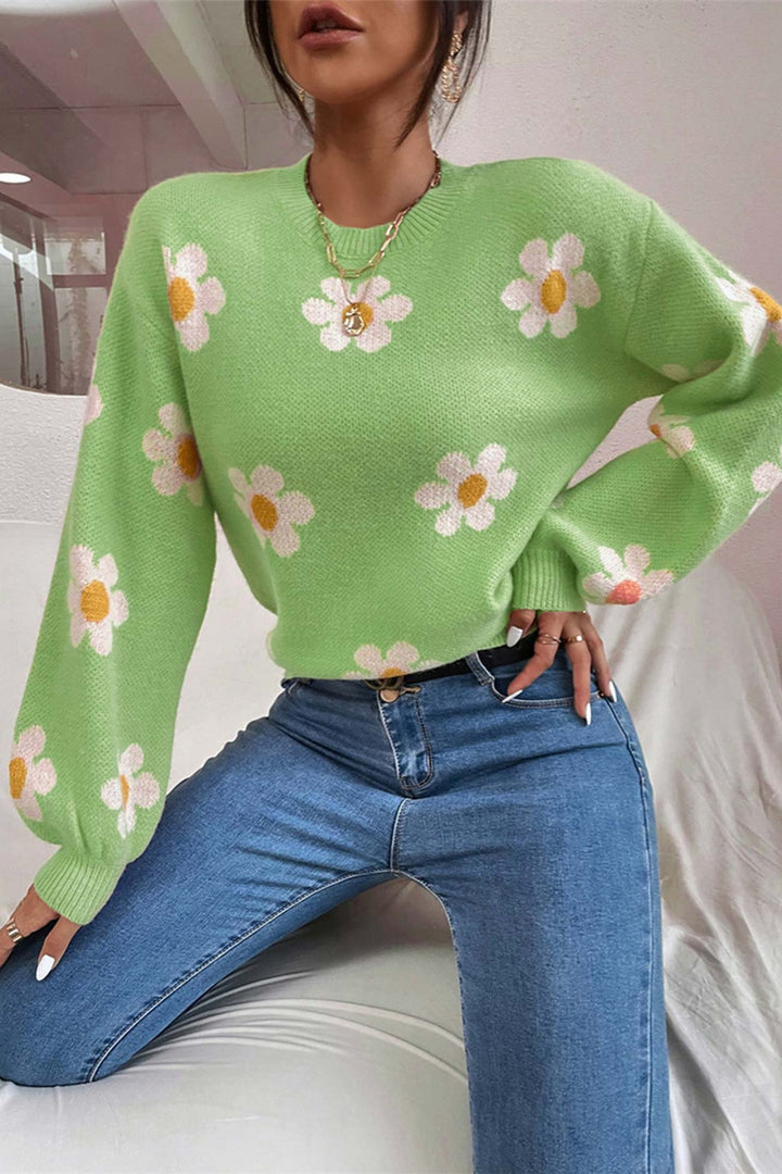 Stilla | Pullover med floral broderi og rund halsudskæring