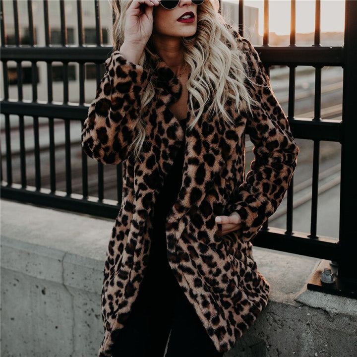 Stilla | Elegant og Trendy Leopard-print-frakke til Damer