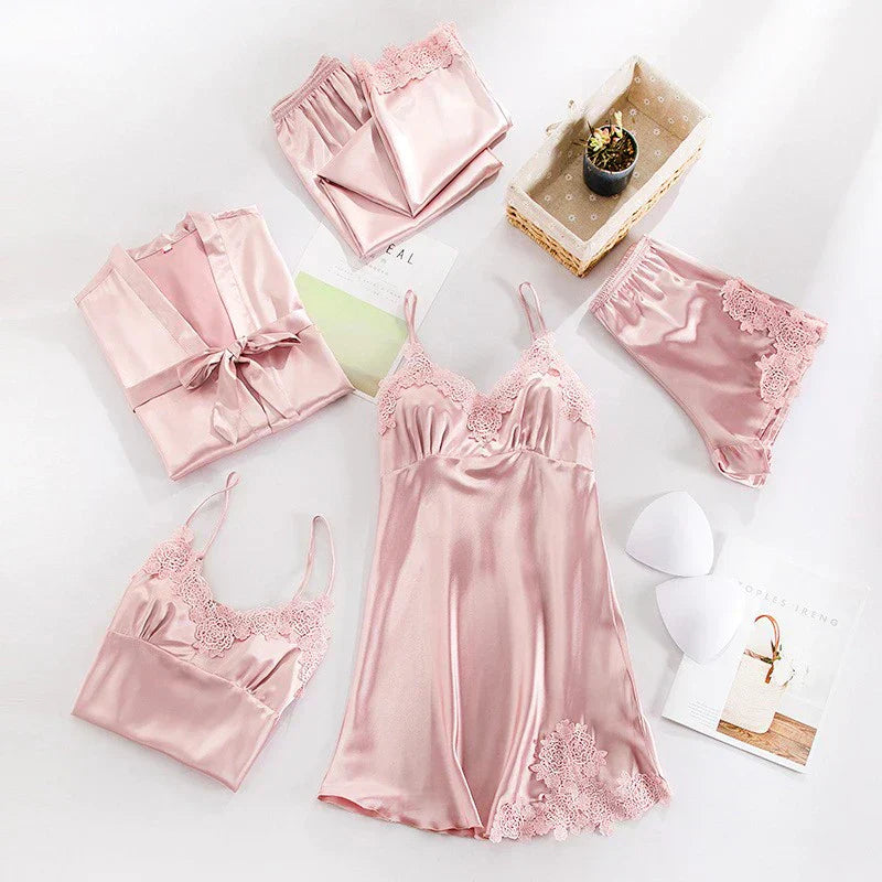 Stilla | Elegant Pyjamassæt Blød Satin