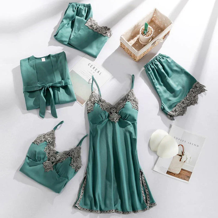 Stilla | Elegant Pyjamassæt Blød Satin