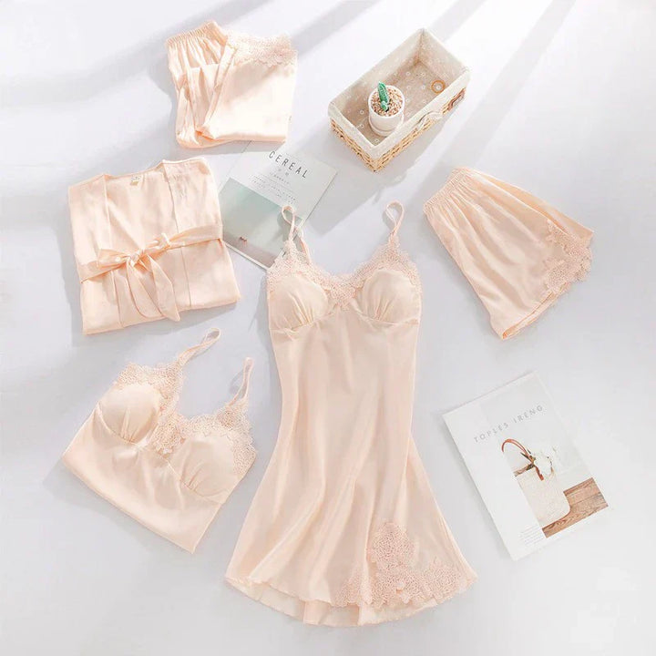 Stilla | Elegant Pyjamassæt Blød Satin