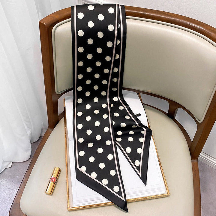 Stilla | Chic Polka Dot Tørklæde Til Kvinder