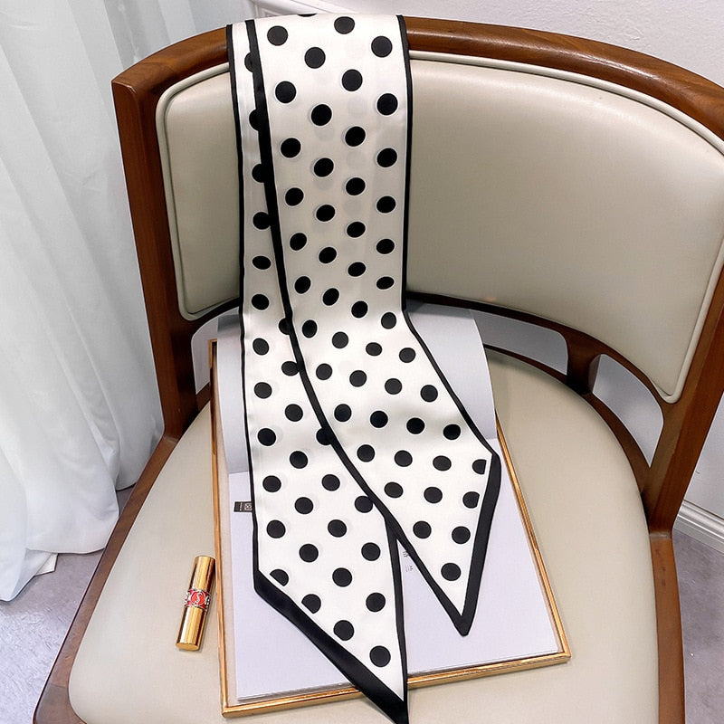 Stilla | Chic Polka Dot Tørklæde Til Kvinder