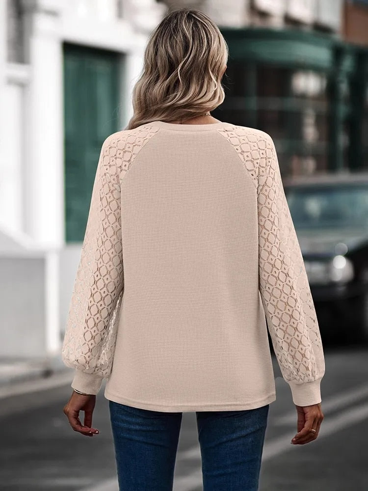 Stilla | Elegant Bluse med knapdetaljer