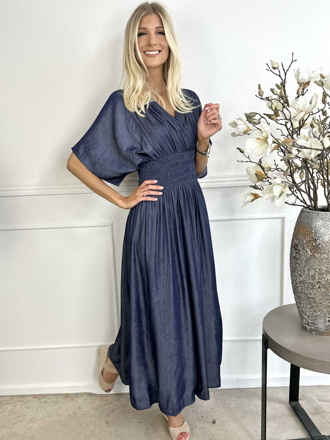 Stilla | Denim Maxikjole Med Smock
