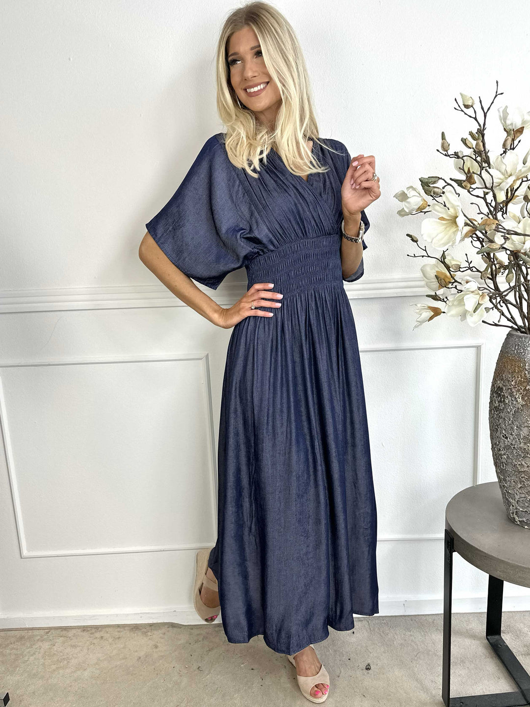 Stilla | Denim Maxikjole Med Smock