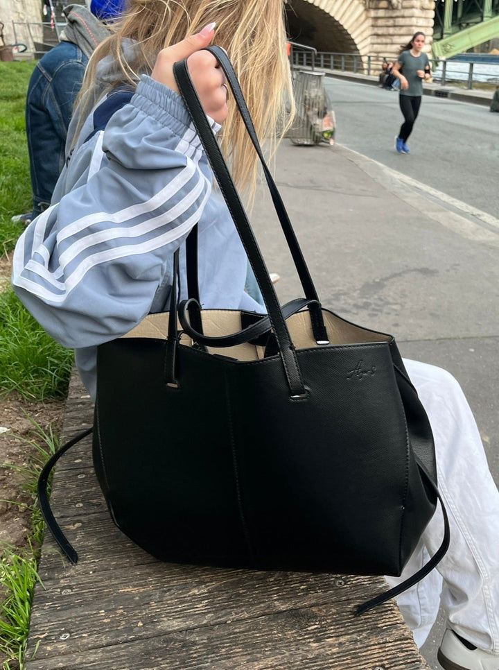 Stilla | Sort Taske i Luksuriøst Design