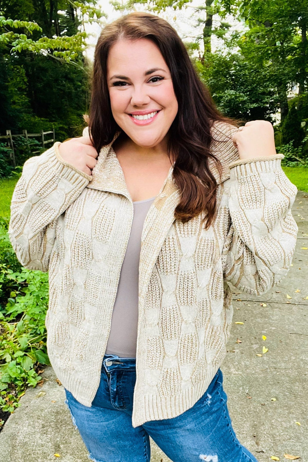 Stilla | Strikjakke Af Struktureret, Drejet Strik Autumn Vibes Taupe Med Krave