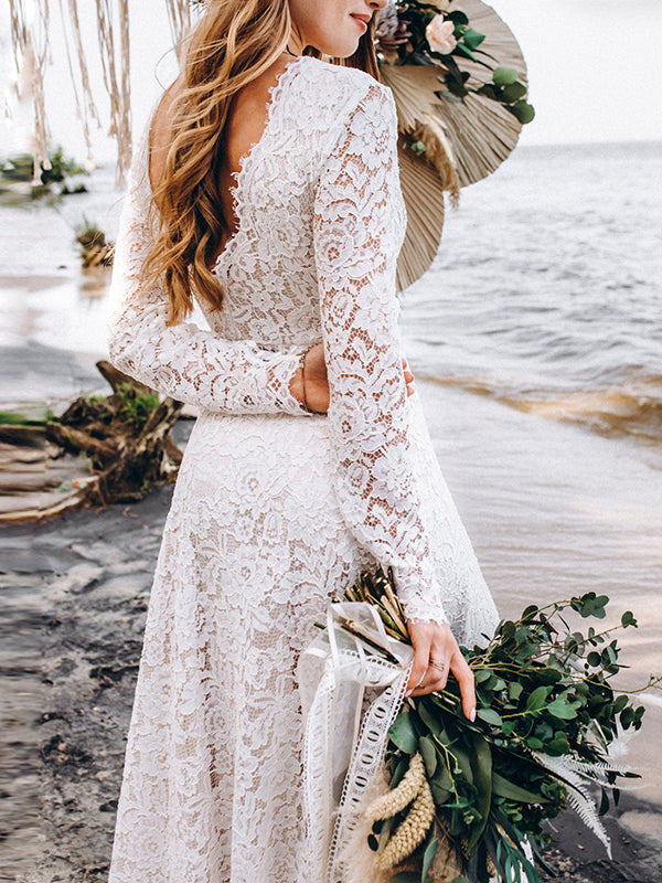 Stilla | Lang Kjole in Blonde Med V-hals Uden Ryg Stor Sving Brudekjole Elegante Aften Premama Hvid
