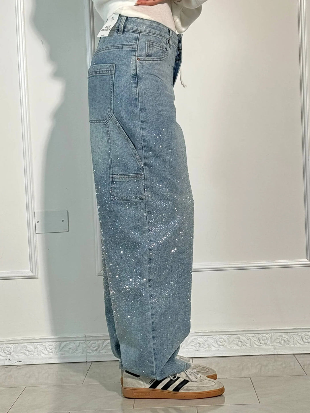 Stilla | Løst Skårne Jeans Med Knaplukning Og Lommer