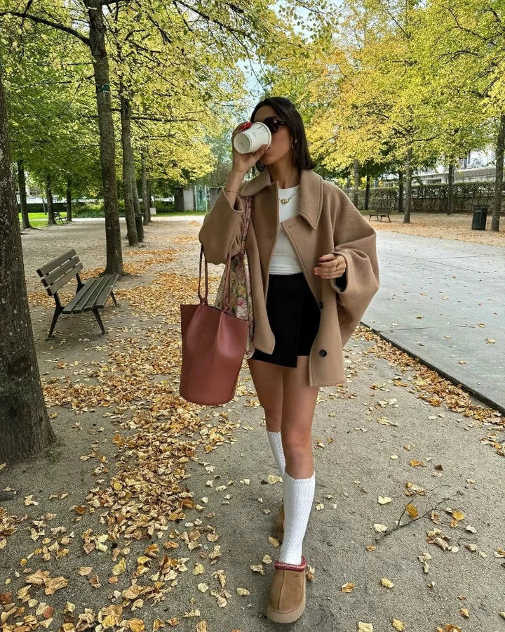 Stilla | Dame overgangsjakke i oversized stil med knaplukning