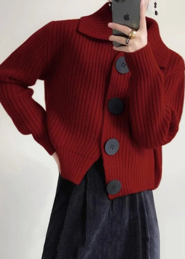 Stilla | Elegant Kort Cardigan Med Store Knapper