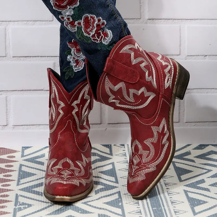 Stilla | Elegant Broderede Western Støvler