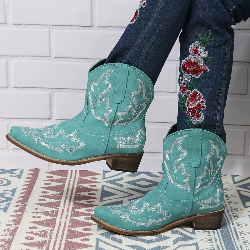 Stilla | Elegant Broderede Western Støvler