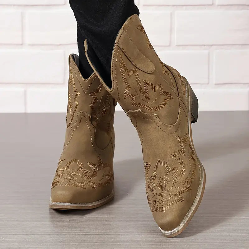 Stilla | Elegant Broderede Western Støvler