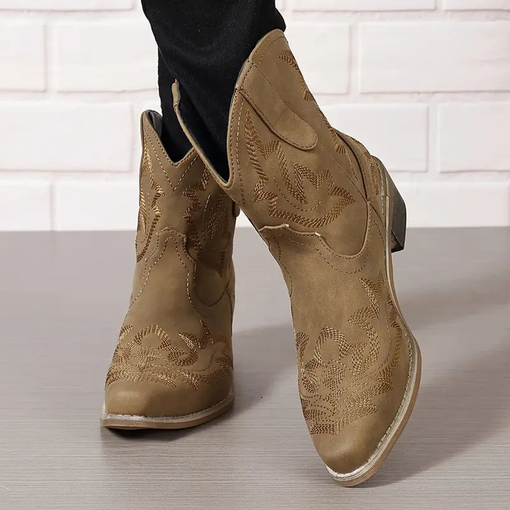Stilla | Elegant Broderede Western Støvler