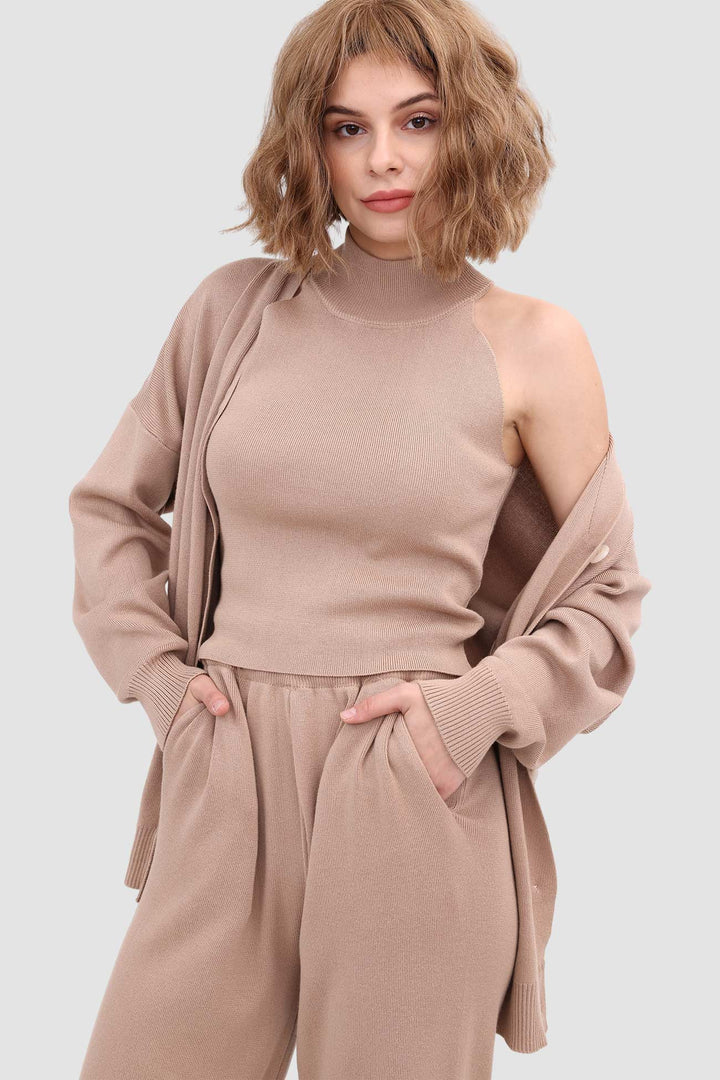 Stilla | Korthættepullover, Bukser Og Strikbadekåbe