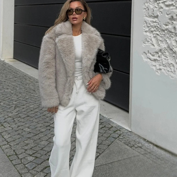Stilla | Vintage - Dame vinterjakke med kunstpels og revers