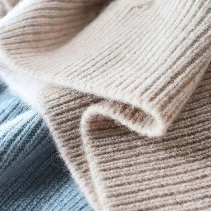 Stilla | Blød højhalset sweater