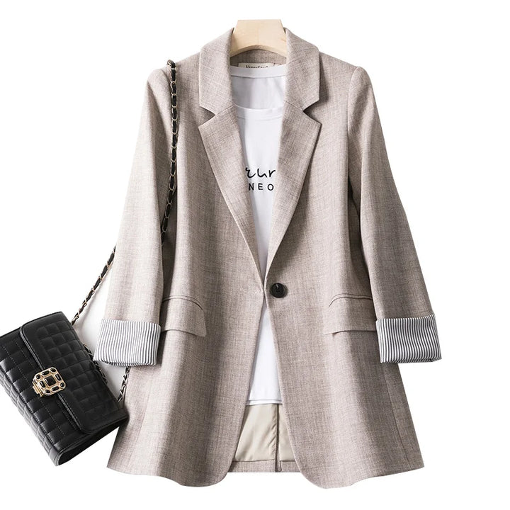 Stilla | afslappet blazer med lange ærmer