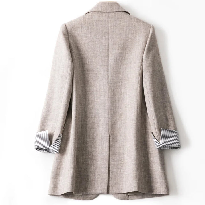 Stilla | afslappet blazer med lange ærmer