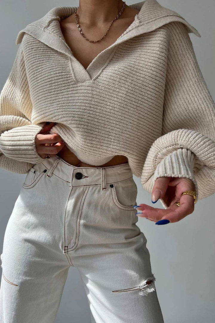 Stilla | Pullover med V-udskæring og puffærmer