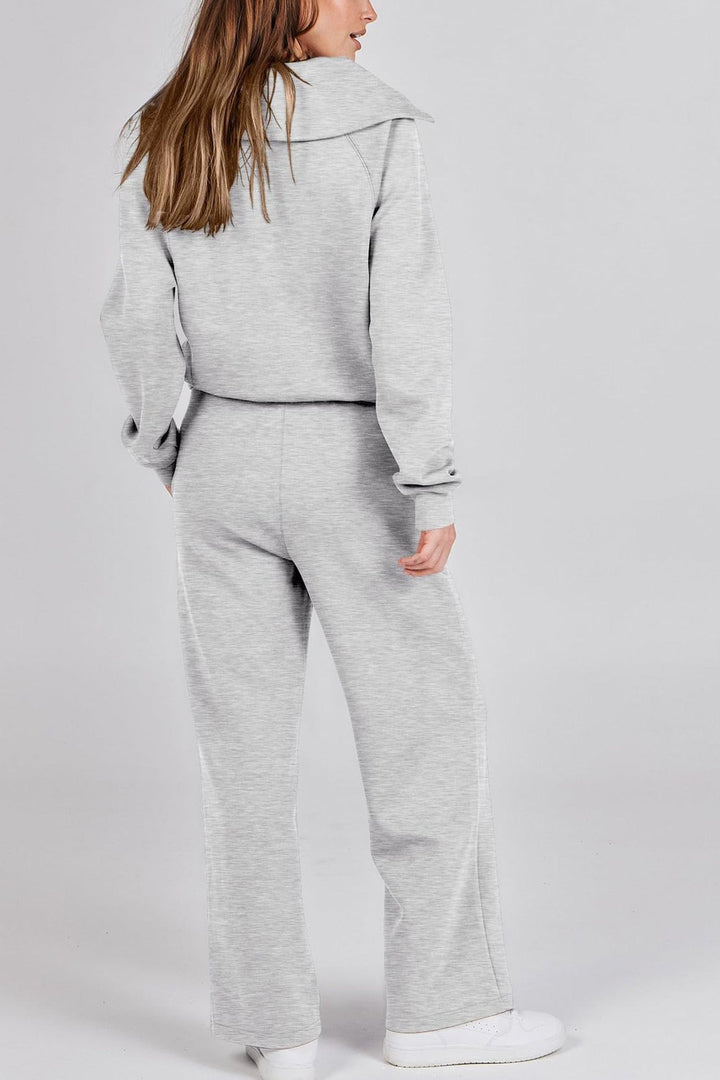 Stilla | Sæt Lange Bukser Med Bred Ben og Lynlås Sweatshirt Med Slå