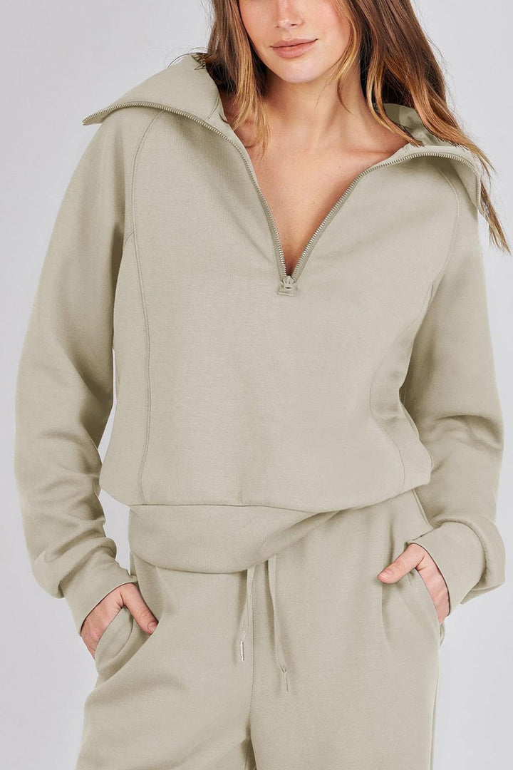 Stilla | Sæt Lange Bukser Med Bred Ben og Lynlås Sweatshirt Med Slå